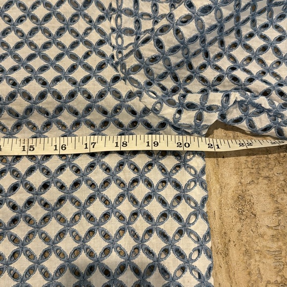 SAMUEL DONG Eyelet Cut Out Shirt Size Medium - Picture 9 of 12